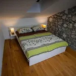 Apartment Bernarda - Entire House *