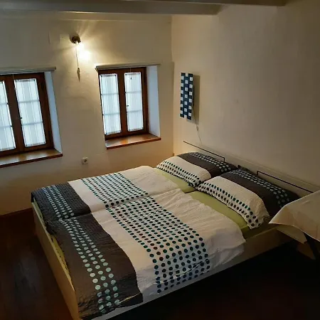 Bernarda - Entire House Apartment Kobarid