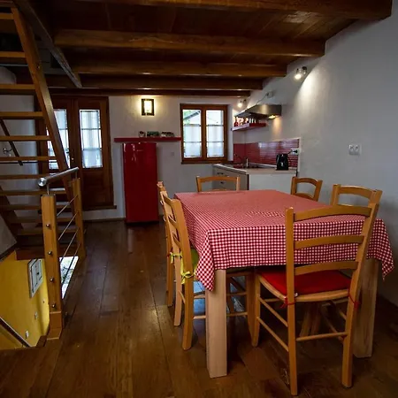 Bernarda - Entire House Apartment Kobarid