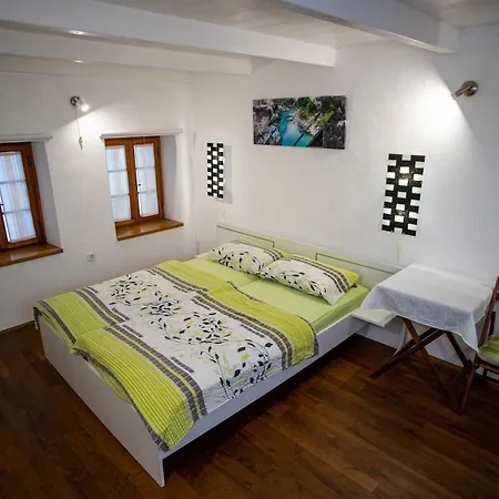 Apartment Bernarda - Entire House *