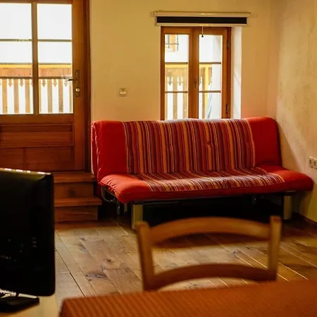 Bernarda - Entire House Apartment *